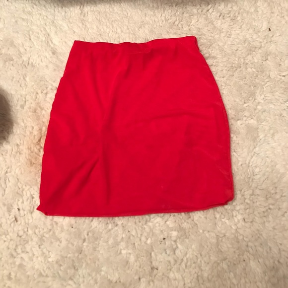 Red two piece bodycon set - Picture 3 of 5